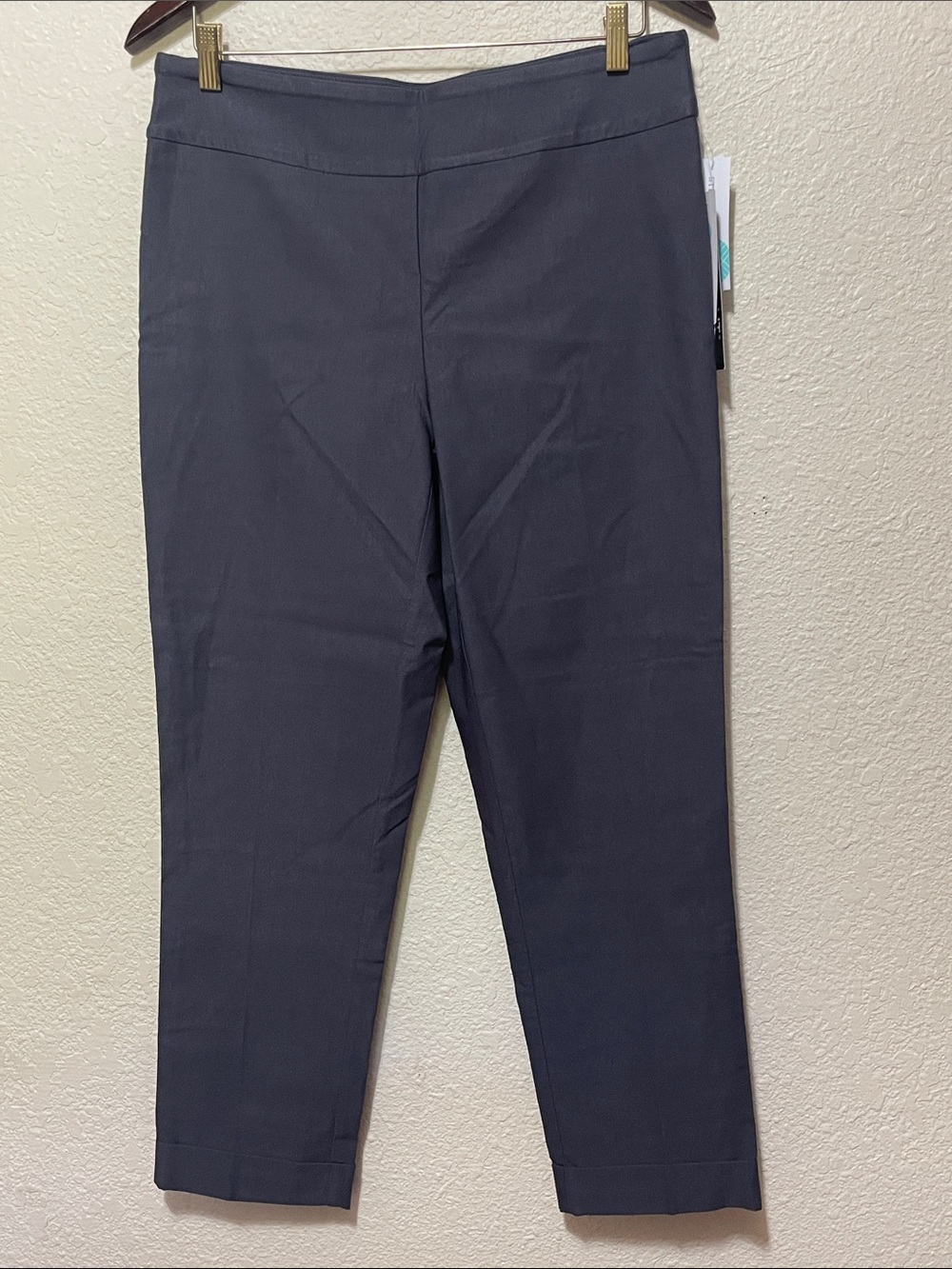 Tribal Flatten It Women's Black Ankle Pants. NWT. Size 14.